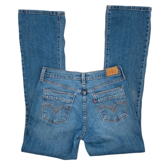 Levi's 515 Boot Cut Medium Wash Jeans - Picture 1 of 13